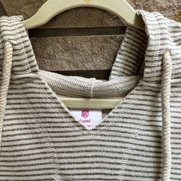 NFL Teens Official Seattle Seahawks Football Hoodie Cream green stripe  XL - Picture 6 of 9